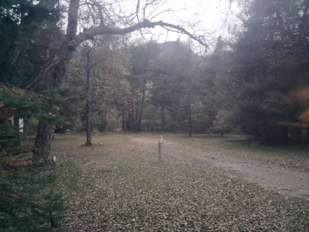 Camping La Cabane ** — Kamp yeri in Saint-Crepin