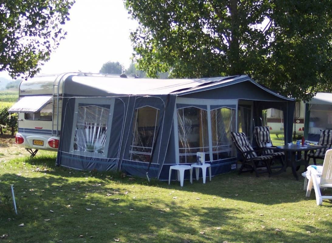 Camping La Goule *** — Campingplass in Vagnas