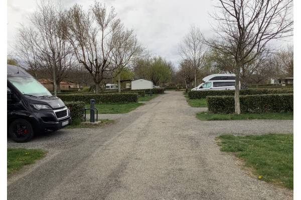 Camping Les Prés Hauts — Campingplads in Sisteron / Provence-Alpes-Côte d'Azur
