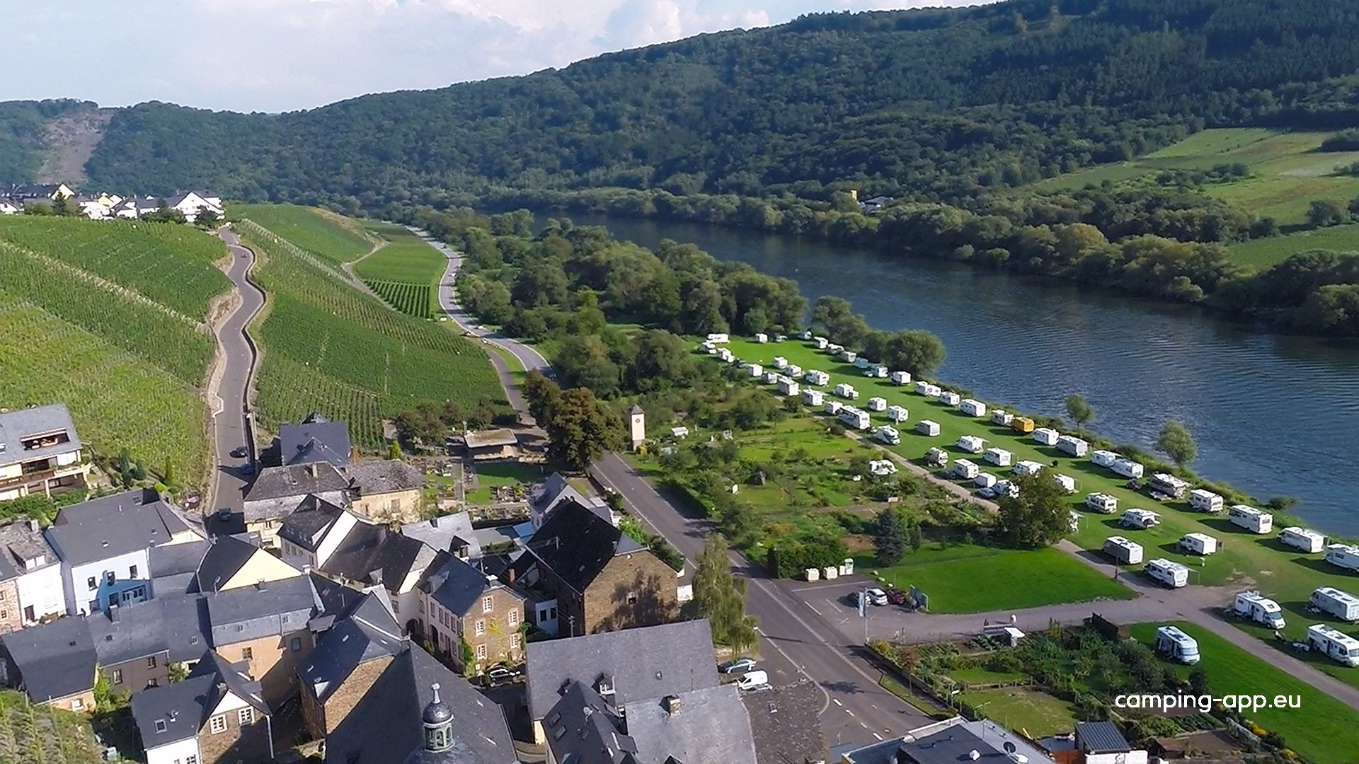 Stellplatz am Moselufer Kinheim