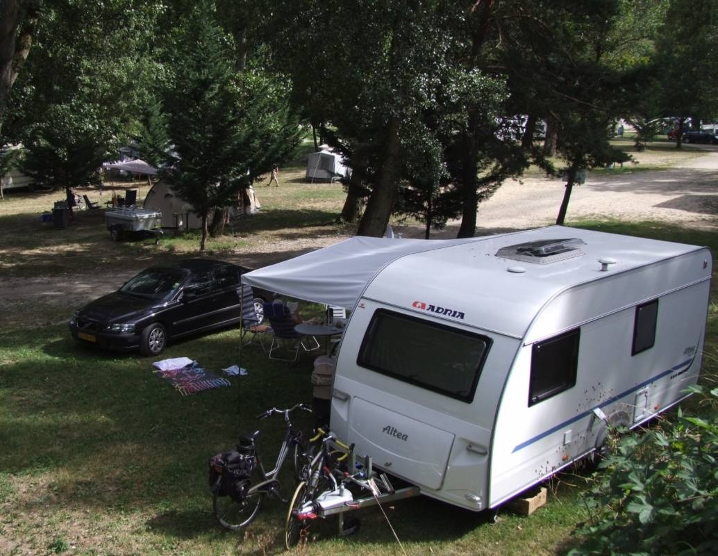 Camping de l’Aubigue *** — Kemping in Mostuéjouls