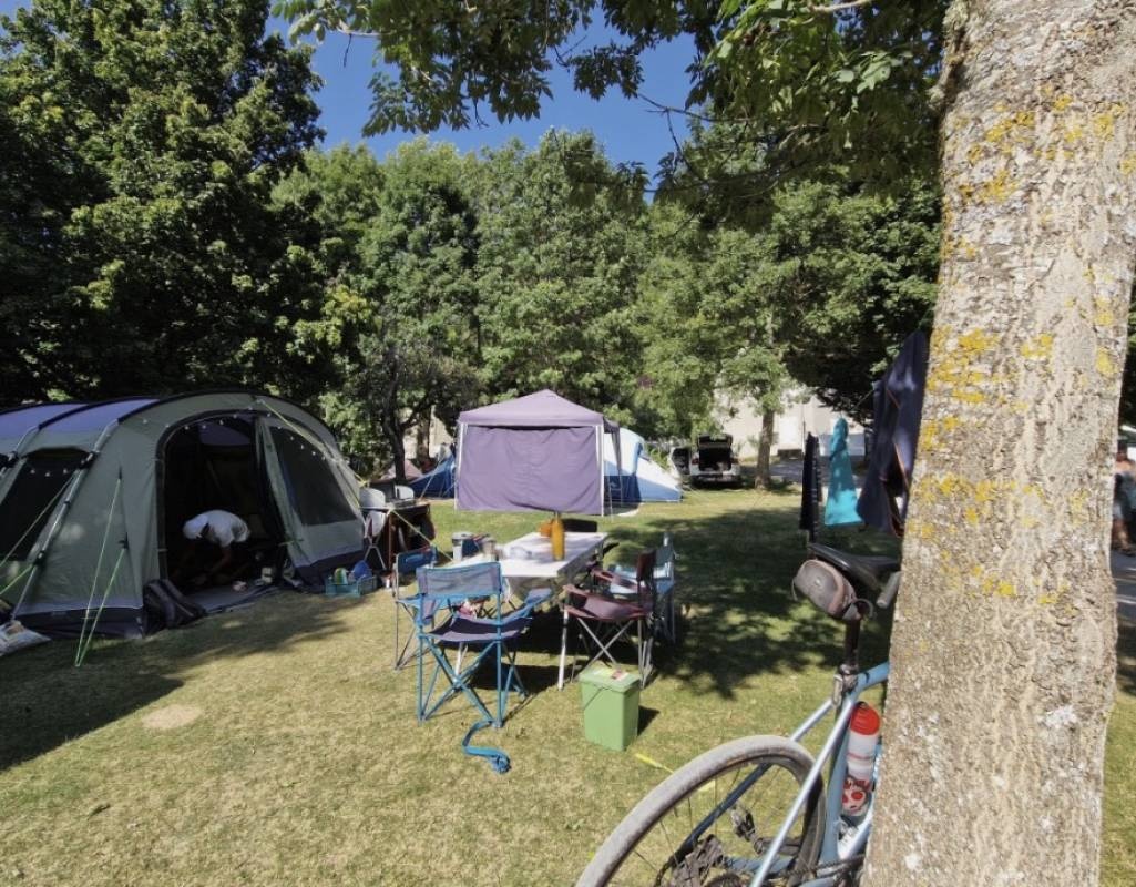 Camping Le Ruisseau — Camping in Gouaux