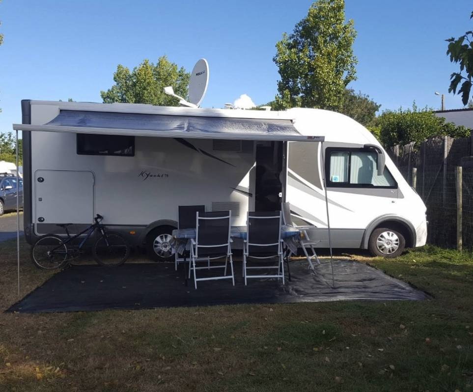 Camping Le Thar Cor *** — Campingplats in Saint-Michel-Chef-Chef