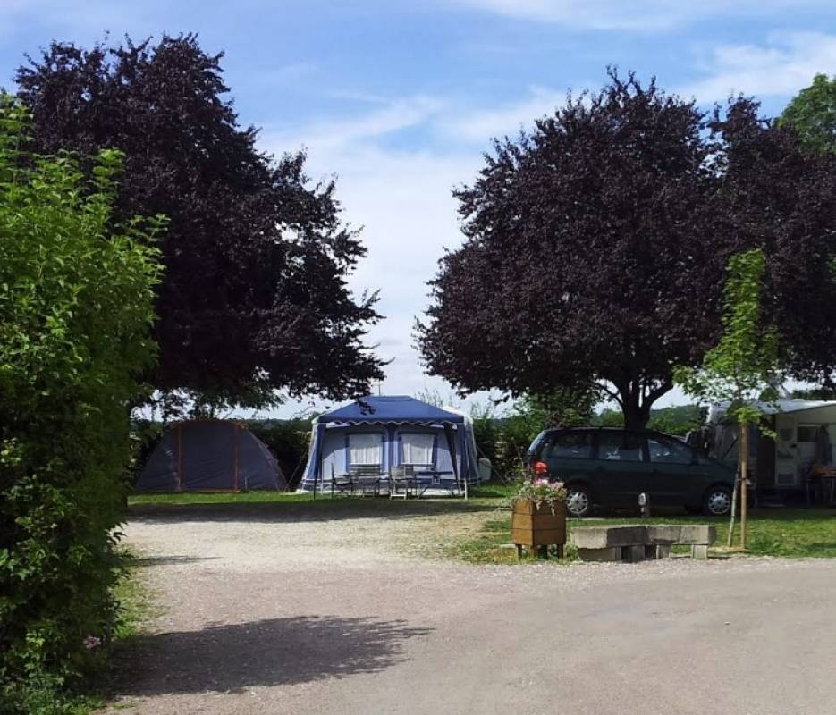 Camping du Tertre — Camping in Dienville