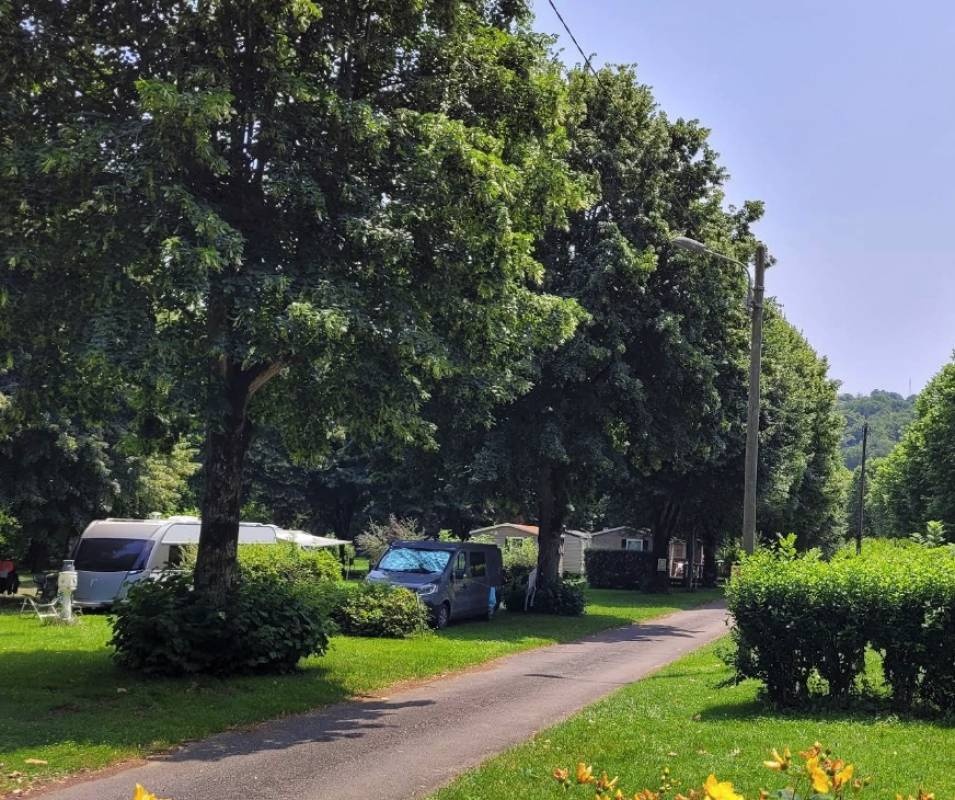 Camping Le Soulhol *** — Campingplats in Saint-Céré