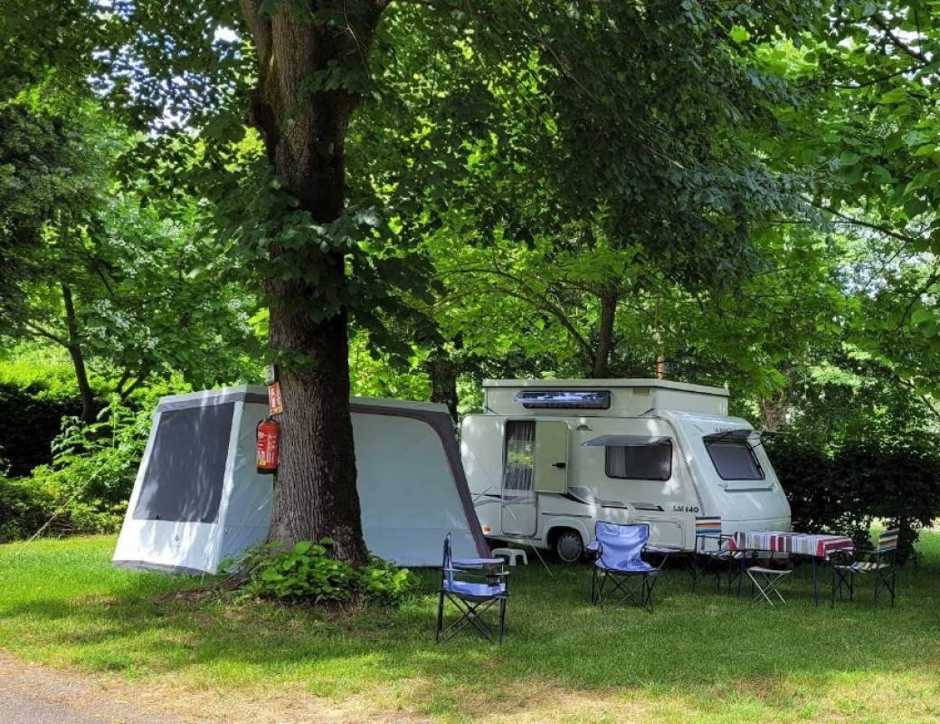 Camping Le Soulhol *** — Sítio de acampamento in Saint-Céré