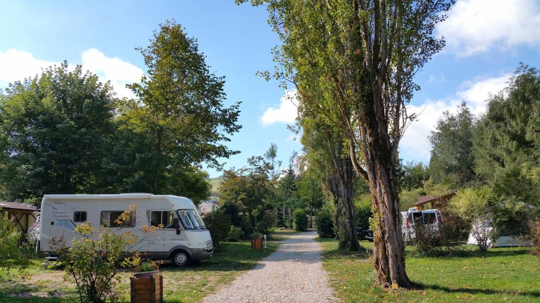 Camping Le Terroir — Kemp in Présilly