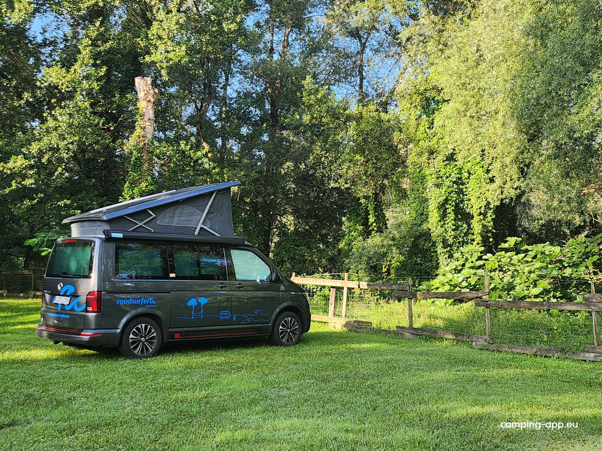 Camping City Nature — Campingplatz in Lescar