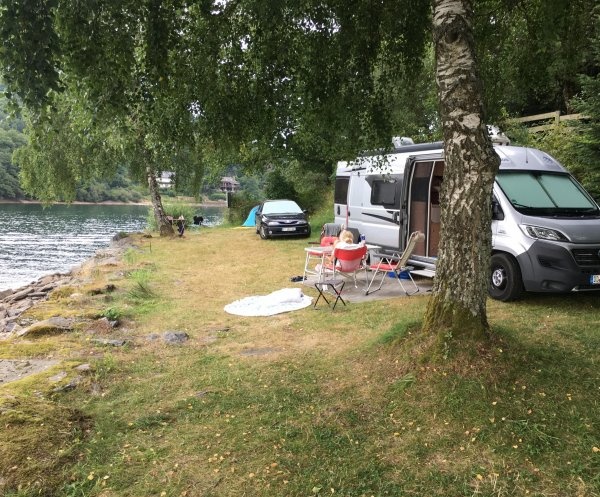Camping Le Touring — Camping Site in Salles-Curan / Occitanie