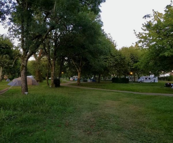 Camping Les Ombrages de l'Adour ** — Photo 2