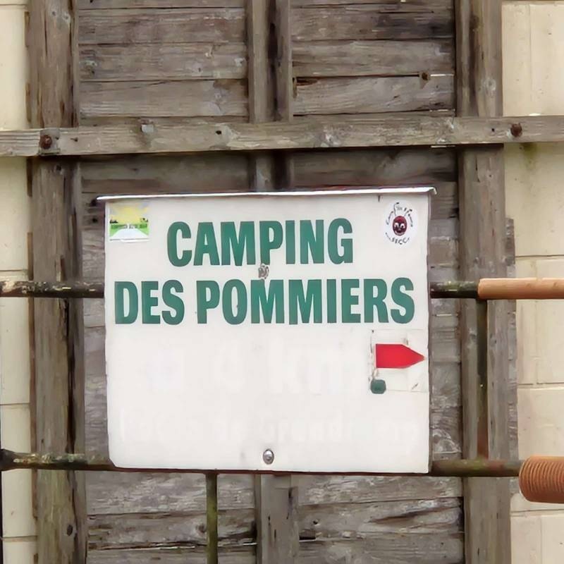 Camping Les Pommiers — Sítio de acampamento in La Cambe