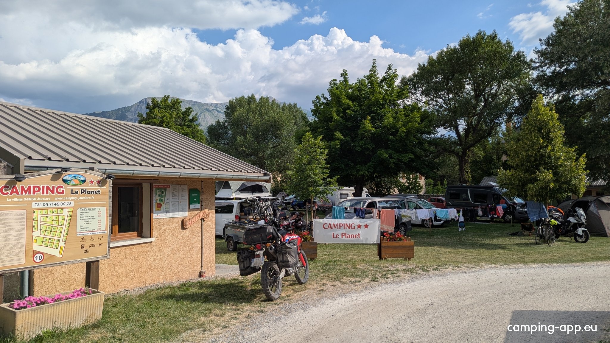 Camping Le Planet ** — Camping Site in Jausiers