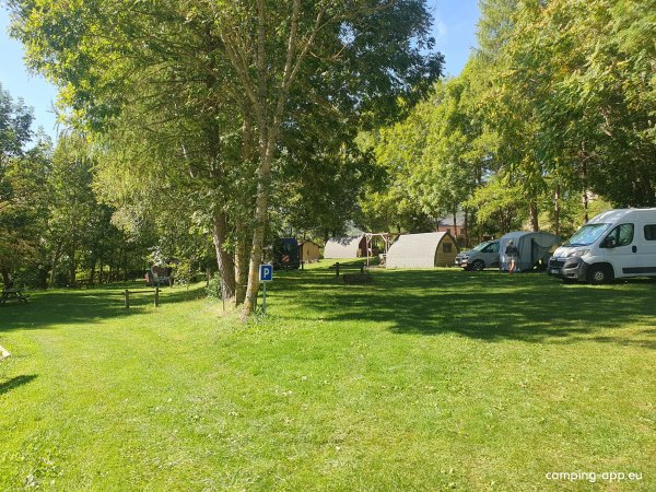 Camping le pré de Charlet **