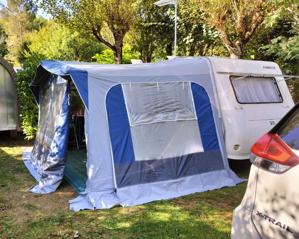 Camping Le Pont de Mazerat **** — Sítio de acampamento in Tamniès 