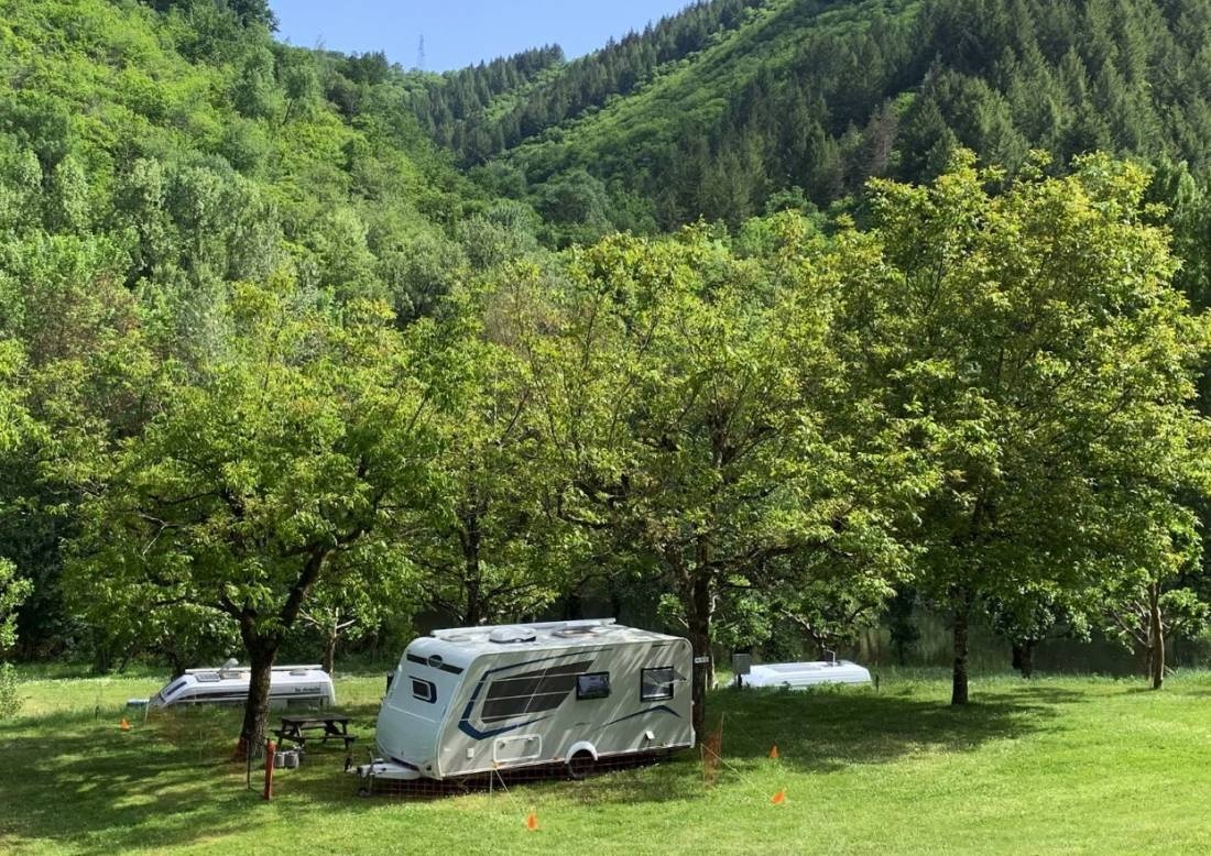 Camping Coursavy ** — Campingplats in Cassaniouze 
