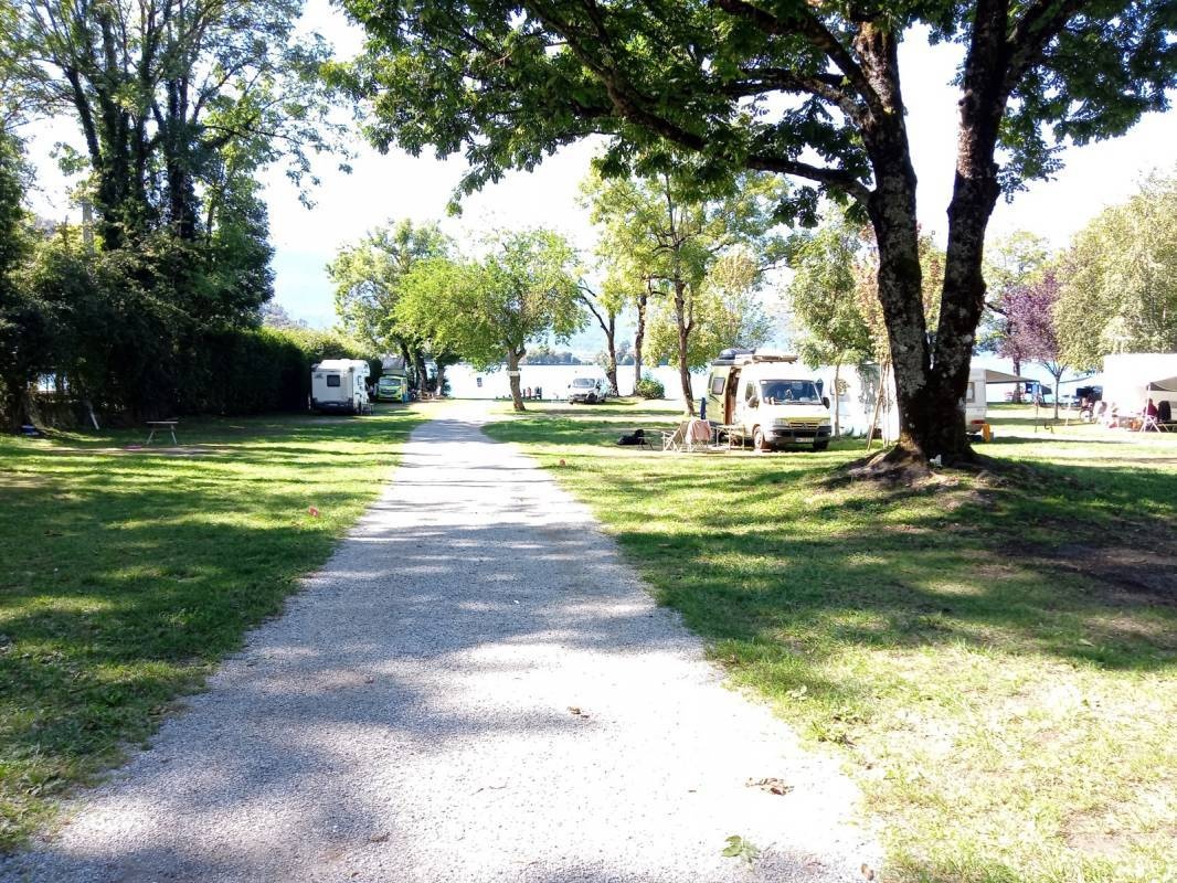 Camping du Lac — Campingplass in Talloires-Montmin