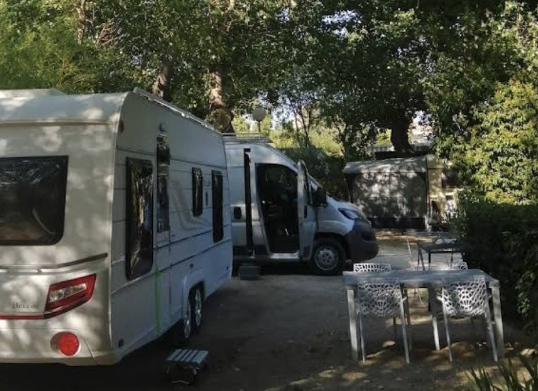 Camping Municipal du Lac — Camping Site in Besse-sur-Issole