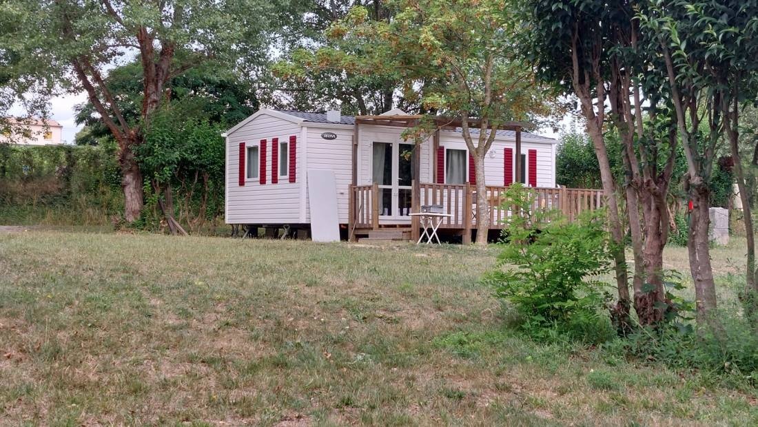 Camping L'Ardecho — Campingplads in Saint-Lager-Bressac / Pays de la Loire