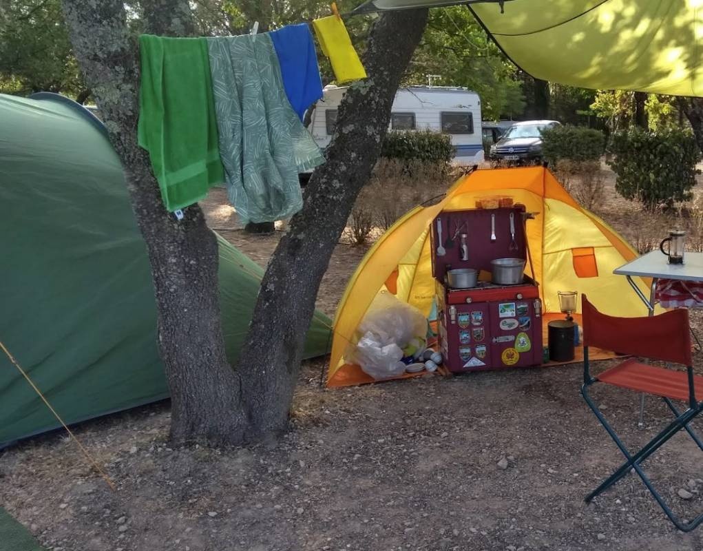 Camping les Silhols — Area da campeggio in Lagorce