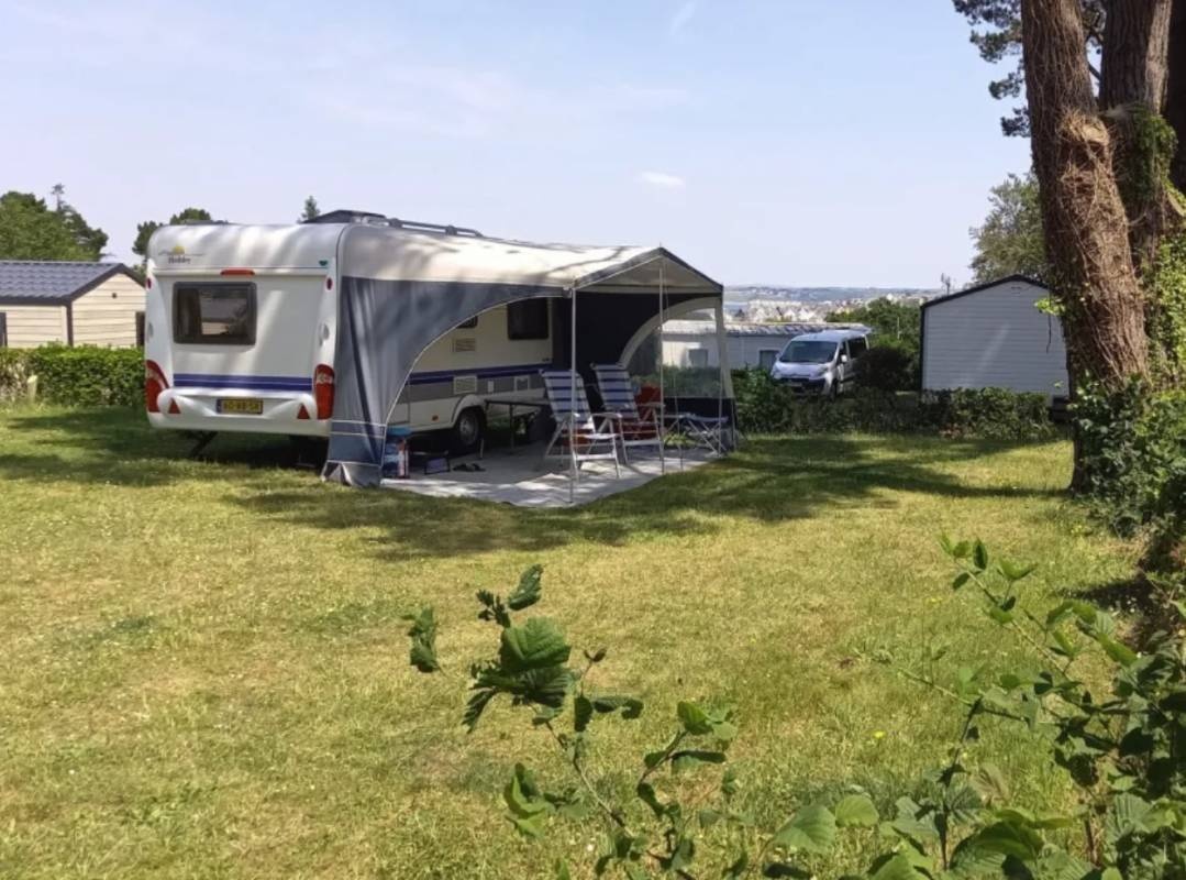 Camping de Trézulien **** — Sítio de acampamento in Douarnenez
