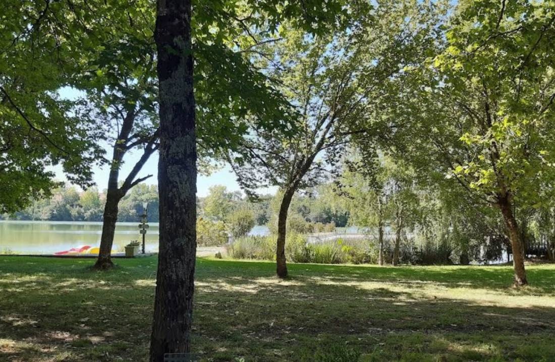 Camping X’trem Village — Sítio de acampamento in Saint-Vincent-de-Lamontjoie