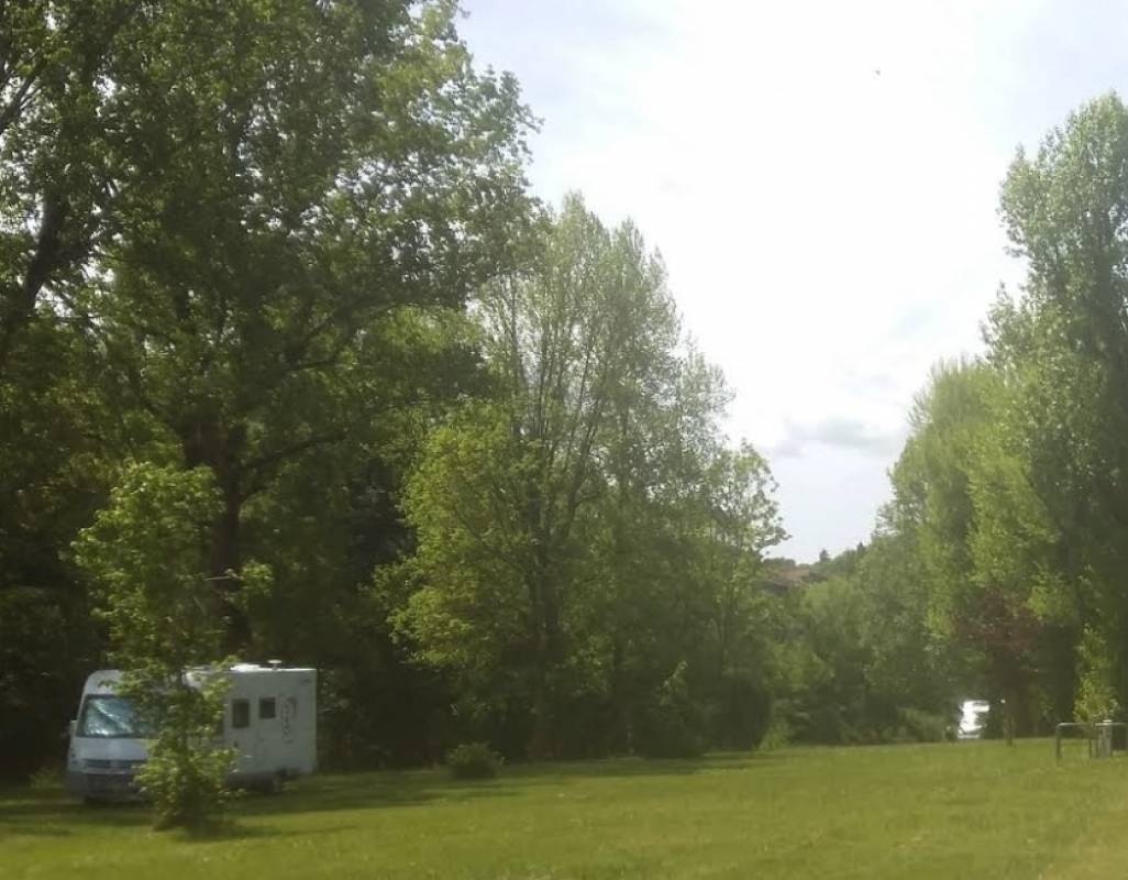 Camping Municipal de la Ribeyre — Campingplats in Lavoûte-Chilhac