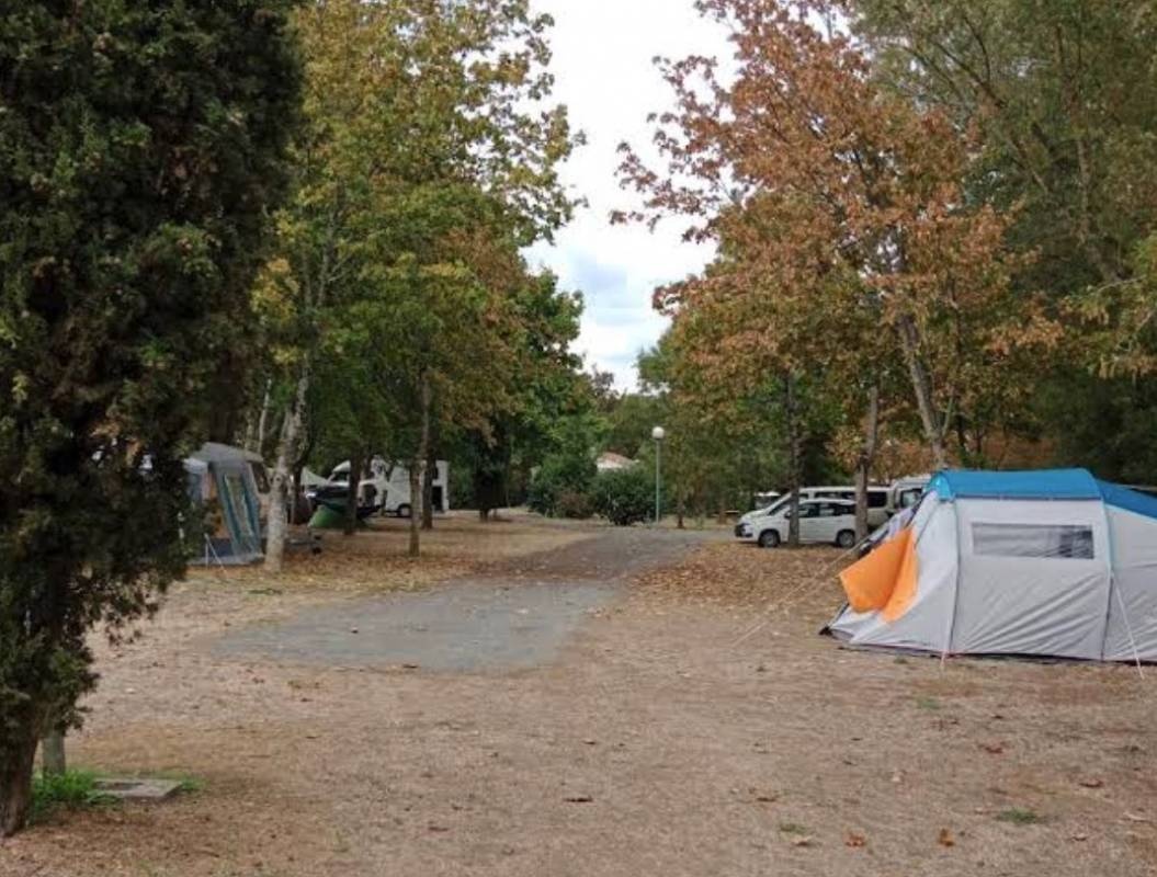 Camping Municipal Le Marais — Campingplass in Saint-Benoist-sur-Mer