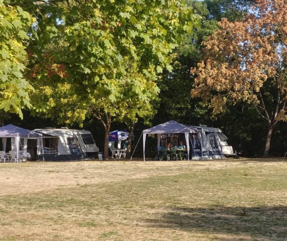 Camping Municipal Le Marais — Campingplatz in Saint-Benoist-sur-Mer