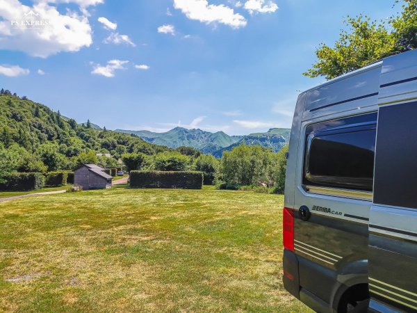 Camping Domaine de la Grande Cascade **