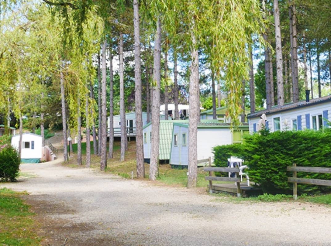 Camping Le Pardaillan *** — Sítio de acampamento in Gondrin