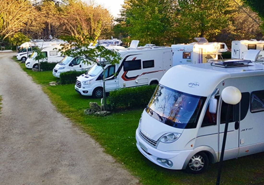 Camping Le Pardaillan *** — Campingplass in Gondrin