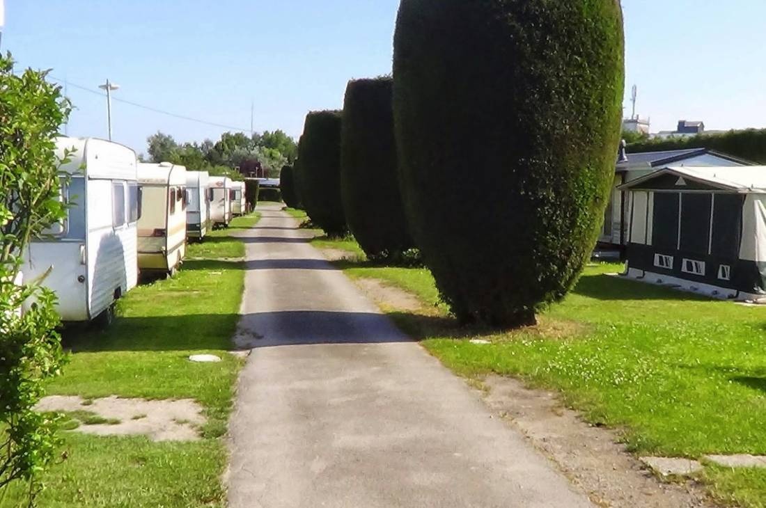 Camping de la Colme — Camping Site in Looberghe