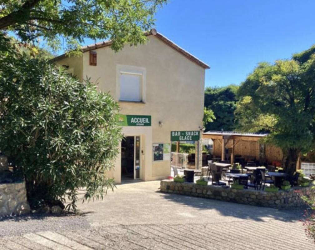 La Charderie — Campingplads in Pont-de-Labeaume 