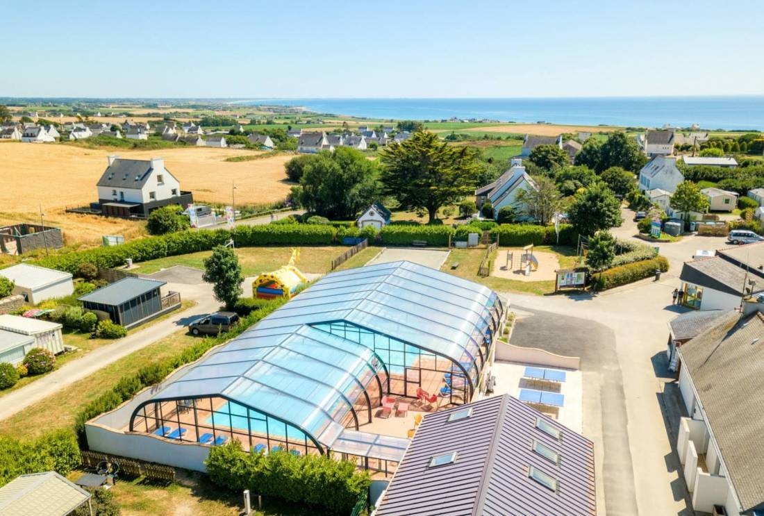 Flower Camping La Corniche *** — Sítio de acampamento in Plozévet / Bretagne