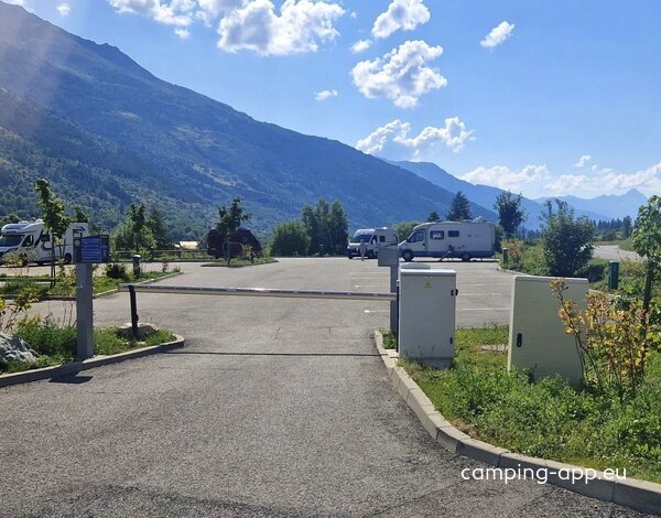 Camping Municipal des 2 Glaciers ** — Photo 3