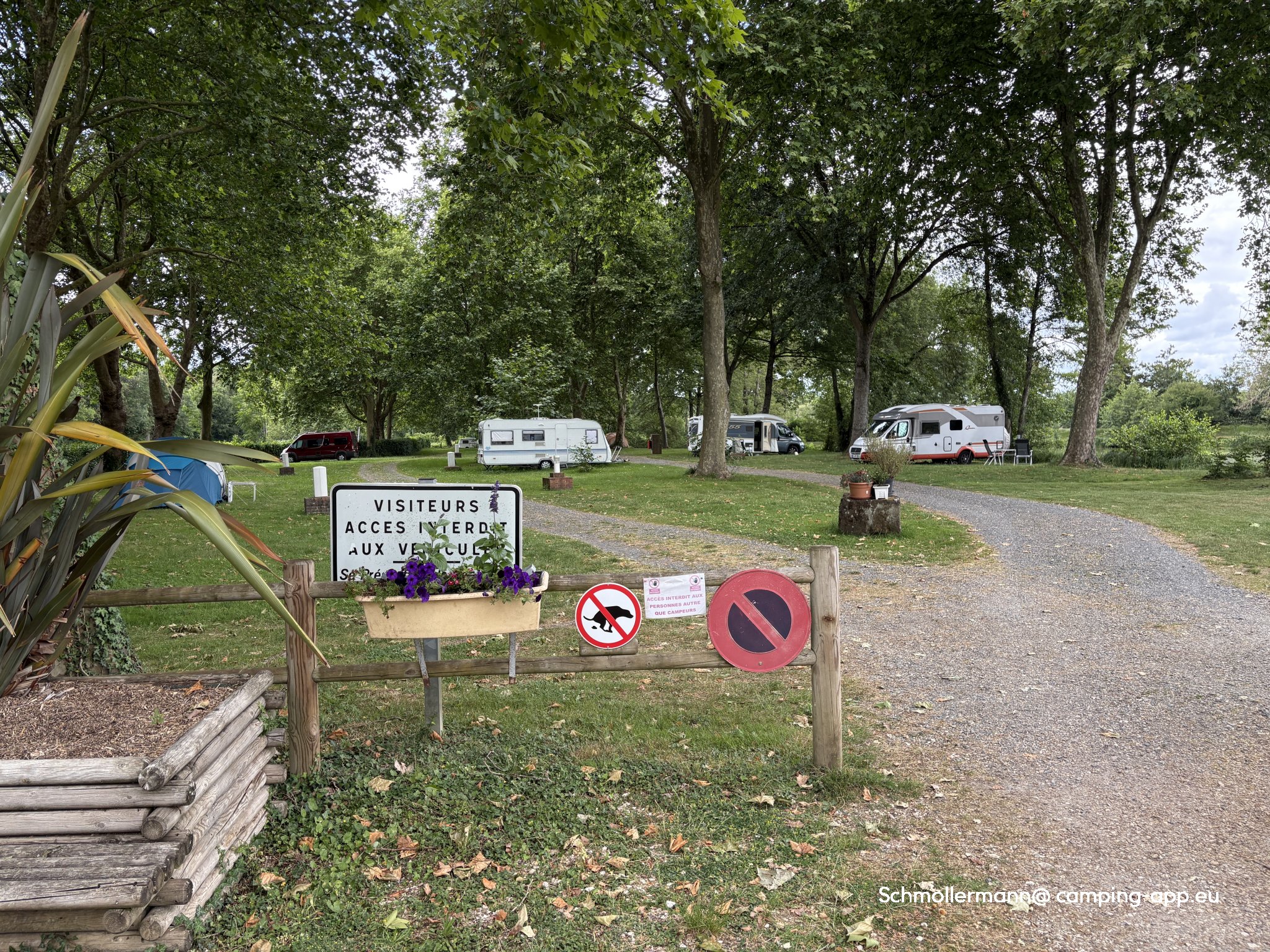 Camping Municipal Sargé-sur-Braye — Foto 3
