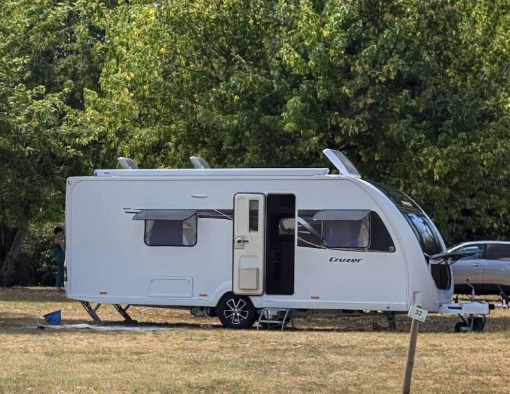 Camping Municipal Le Val d'Amby — Campingplats in Hières-sur-Amby