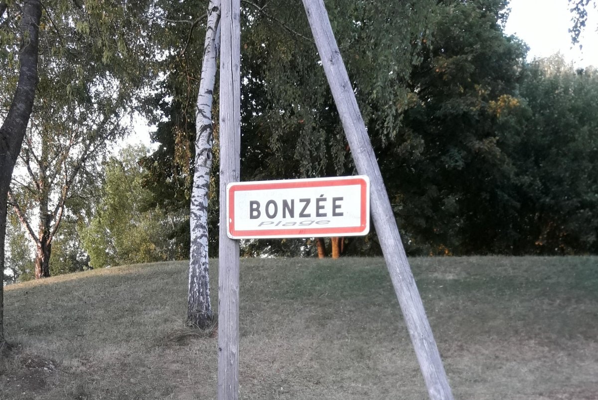 Camp Municipal Les Eglantines Bonzeé — Kemp in Bonzée