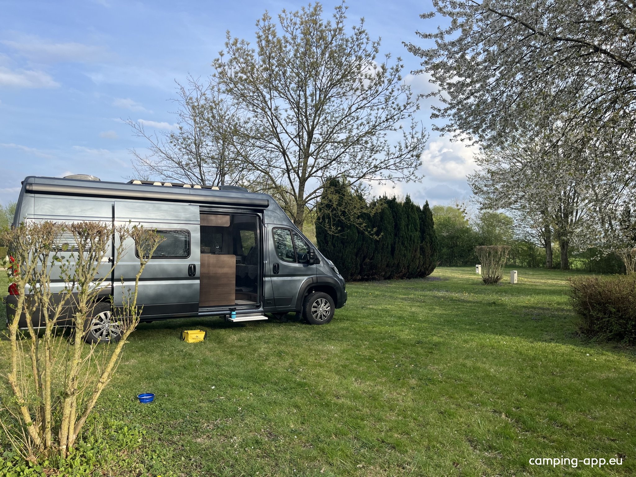 Camp Municipal Les Eglantines Bonzeé — Camping Site in Bonzée