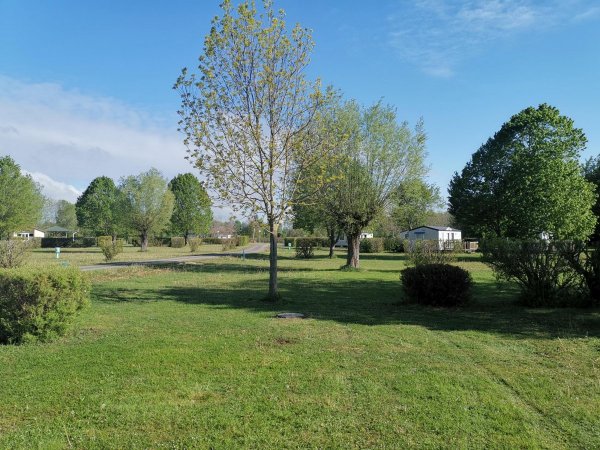 Camp Municipal Les Eglantines Bonzeé — Photo 3