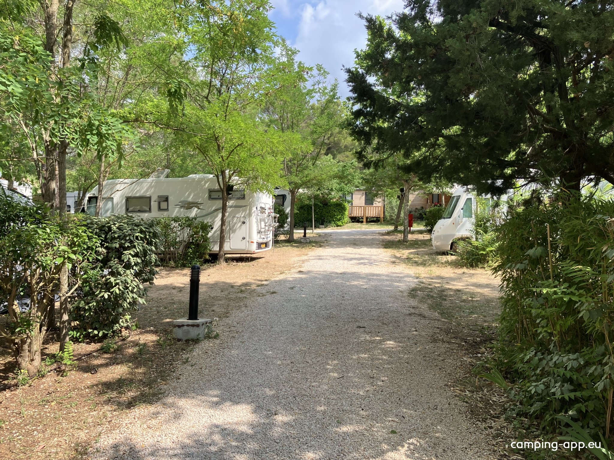 Camping Sainte Victoire ** — Campingplats in Beaurecueil / Provence-Alpes-Côte d'Azur