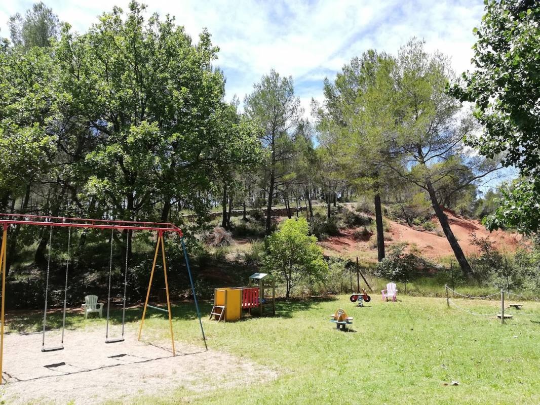 Camping Sainte Victoire ** — Campingplads in Beaurecueil / Provence-Alpes-Côte d'Azur