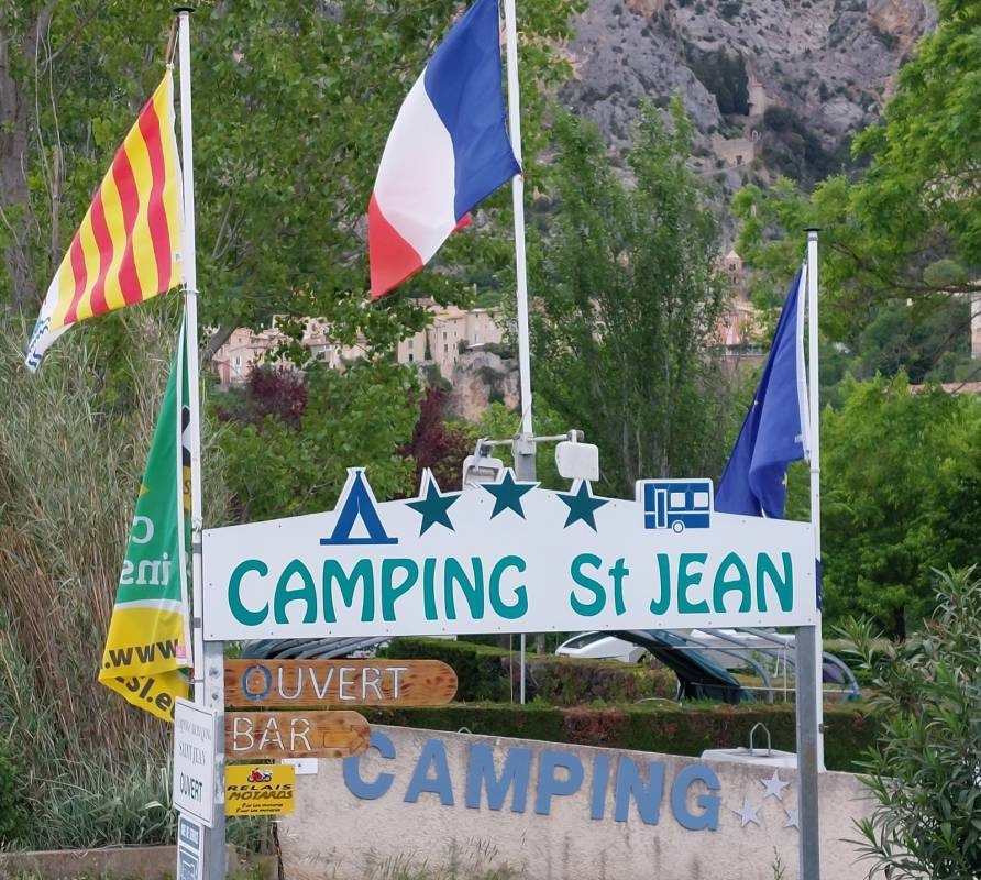 Camping Saint-Jean *** — Camping Site in Moustiers-Sainte-Marie