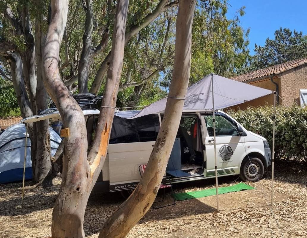 Camping Bernard — 露营地 in Hyères