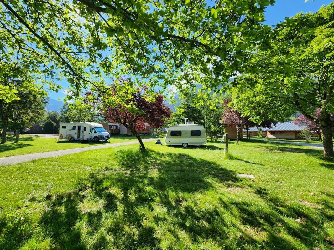 Camping Huttopia Bourg Saint Maurice **** — Camping in Bourg-Saint-Maurice 