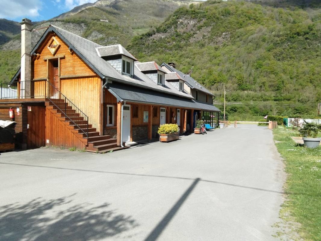 Happy camping Pyrenees — Camping in Saligos / Occitanie