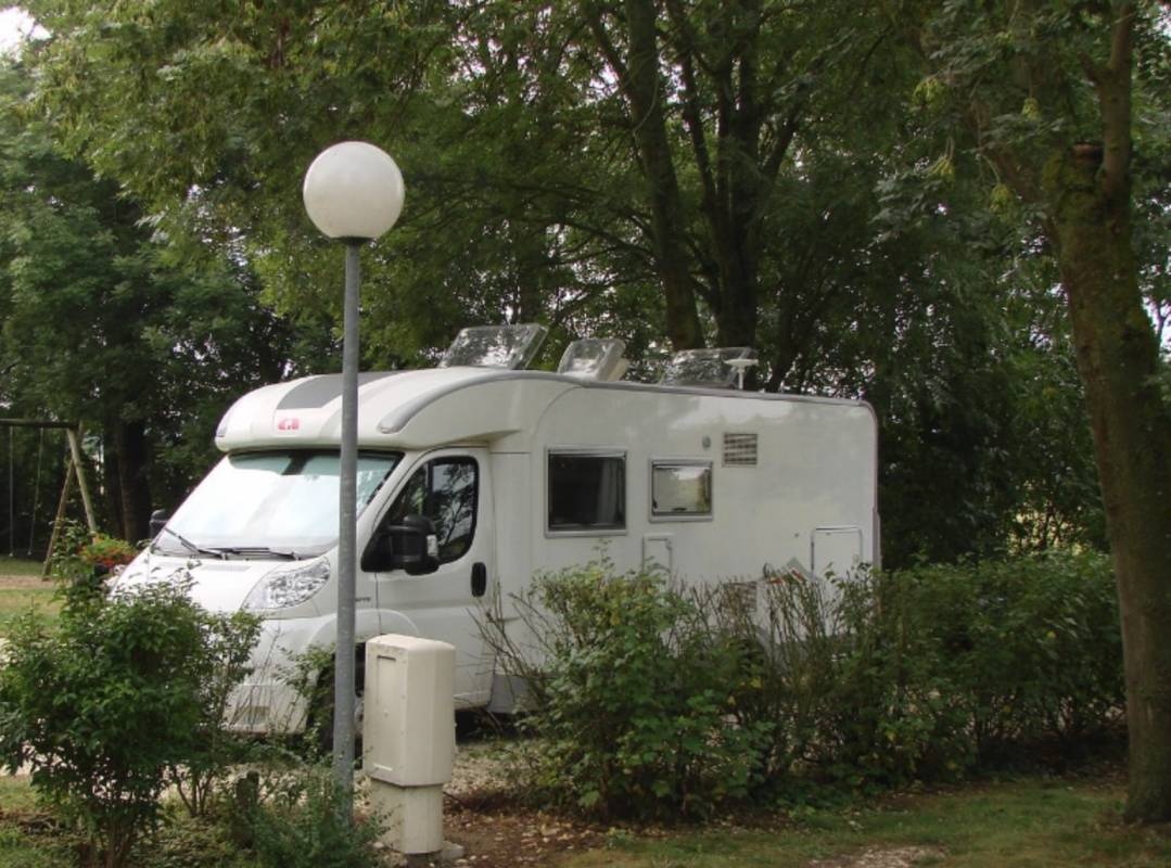 Camping La Vallée des Tamaris *** — Місце для кемпінгу in Courpalay 