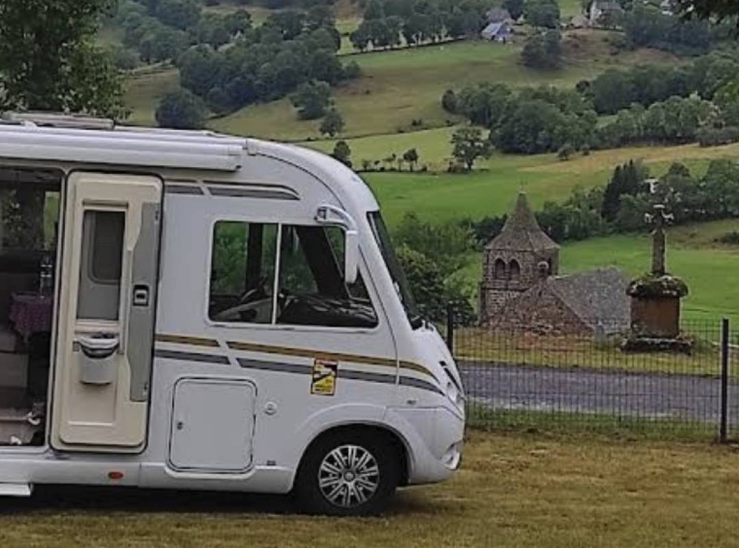 La Biaugue — Cámping in Cheylade