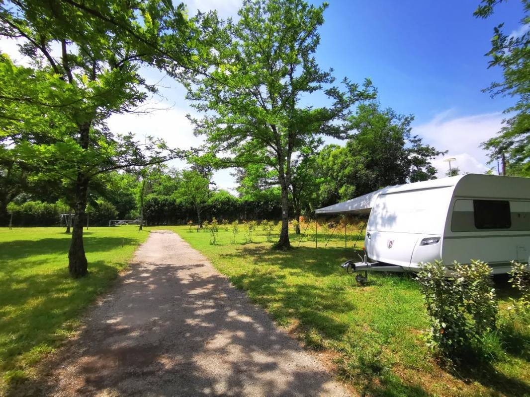 Camping Le Coin Charmant *** — Camping in Chauzon / Nouvelle-Aquitaine
