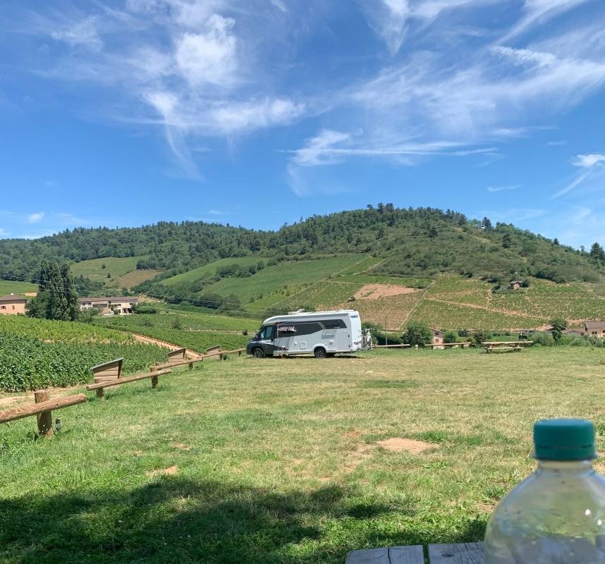 Camping de la Grappe Fleurie Vivacamp — Campingplatz in Fleurie / Auvergne-Rhône-Alpes